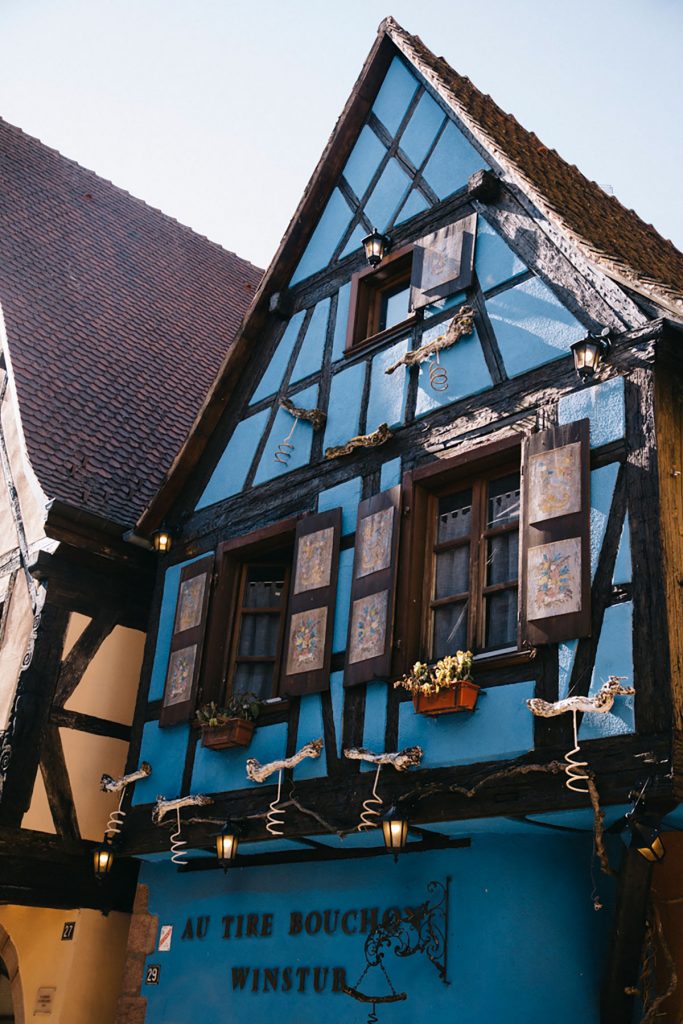 Les maisons à colombages du village de Riquewihr en Alsace. crédit photo : Clara Ferrand - blog WIldroad