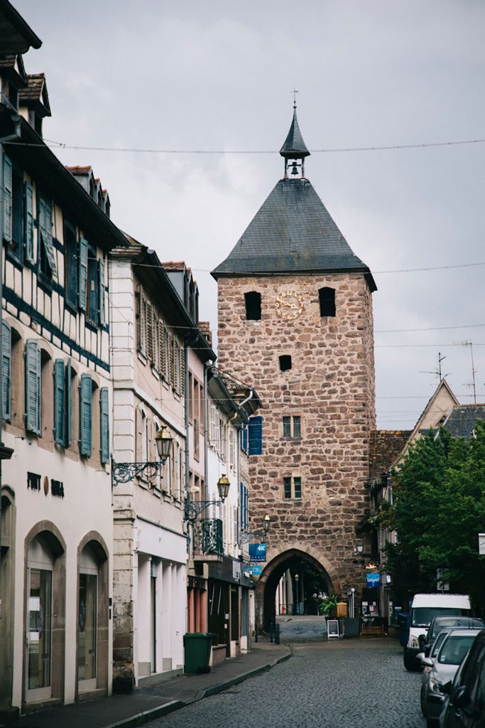 La tour des forgerons à Molsheim en Alsace. crédit photo : Clara Ferrand - blog Wildroad