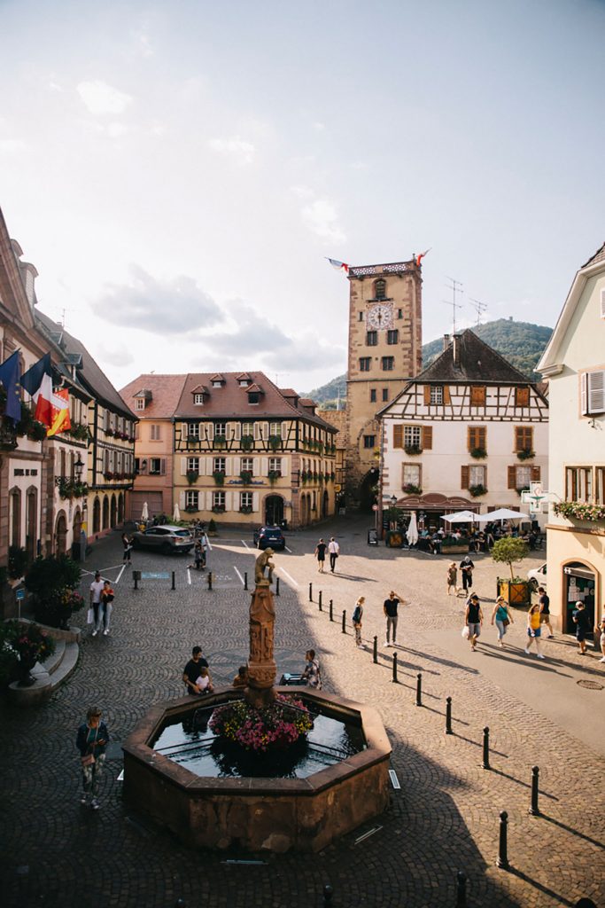 La tour des bouchers dans le village de Ribeauvillé en Alsace. crédit photo : Clara Ferrand - blog Wildroad