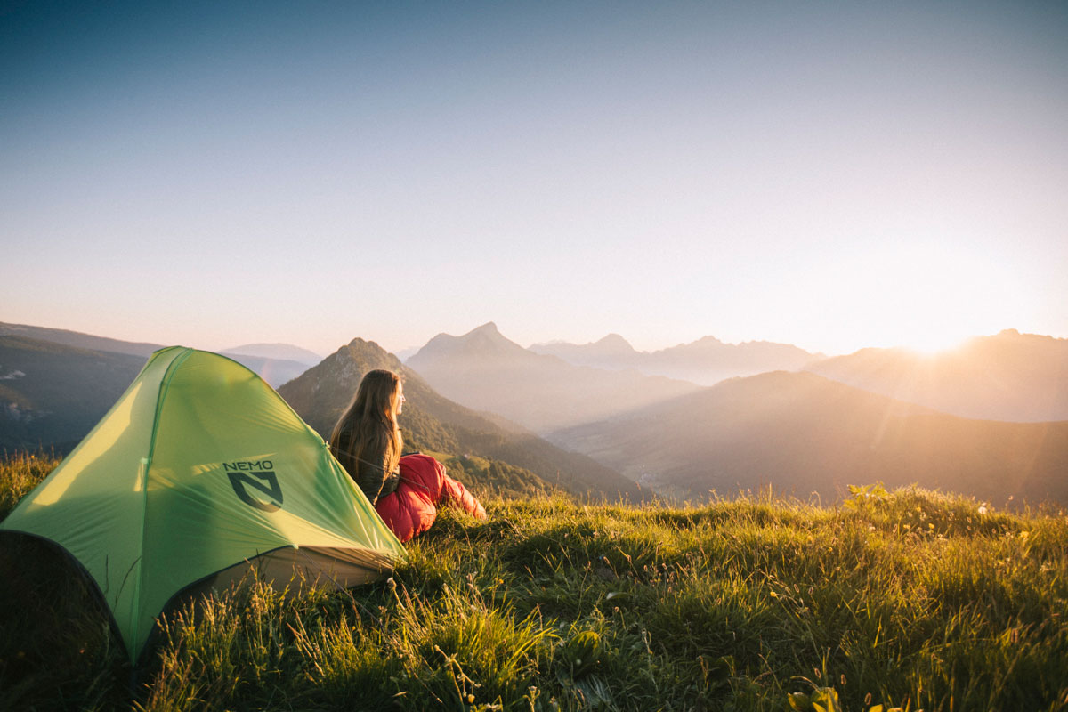 Bivouac au sommet de la pointe de la Galoppaz dans le massif des Bauges