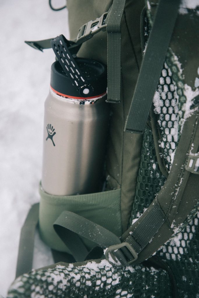 Équipement pour un bivouac grand froid en France en hiver. crédit photo : Clara Ferrand - blog Wildroad