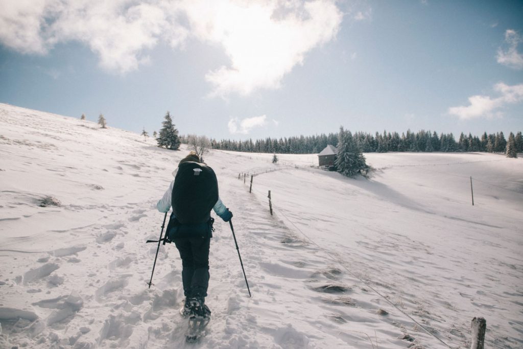 Trouver des randonnées raquettes à faire dans le massif des Vosges. crédit photo : Clara Ferrand - blog Wildroad