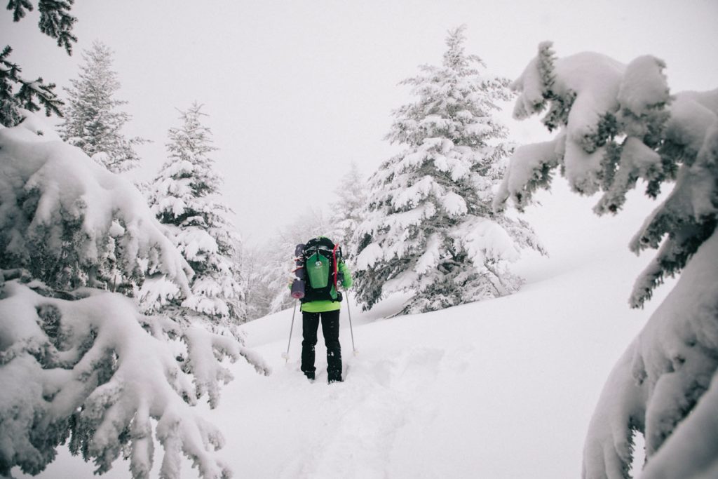 Faire une sortie raquette avec un accompagnateur de montagne au Markstein. crédit photo : Clara Ferrand - blog Wildroad