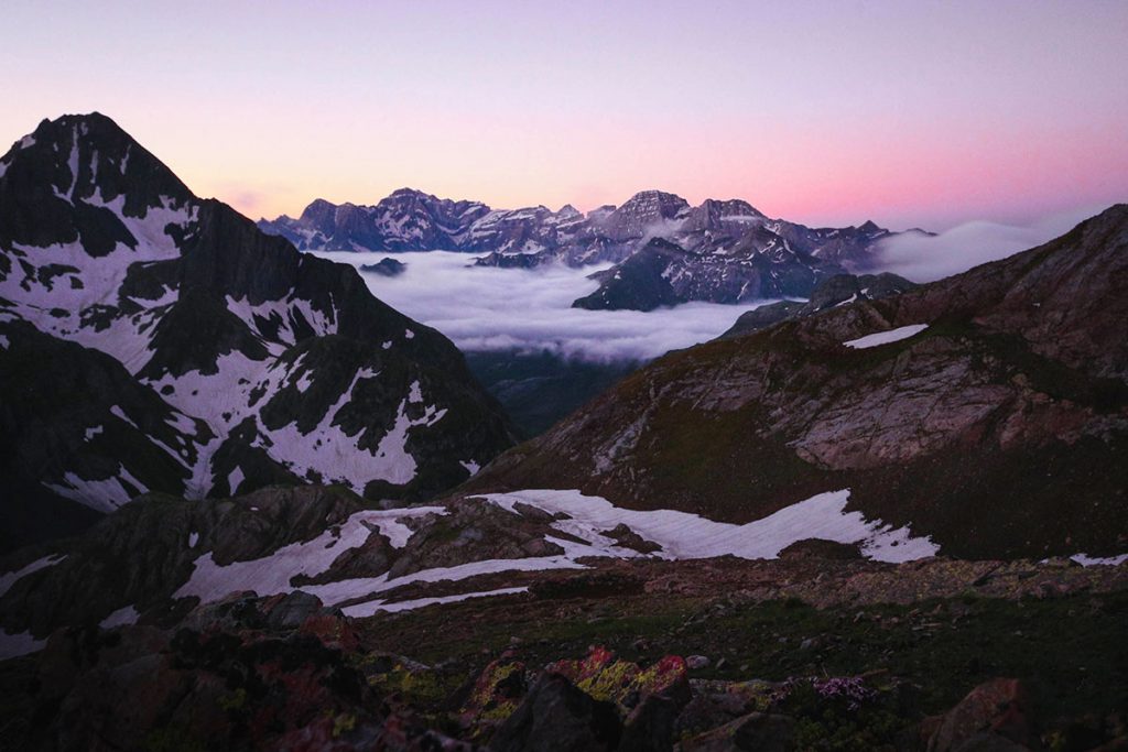La traversée des Pyrénées sur le sentier du GR10. crédit photo : Antoine pidoux