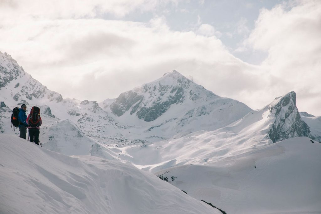 Panorama sur le pic du Peyreget dans les Pyrénées en hiver. crédit photo : Clara Ferrand - blog Wildroad
