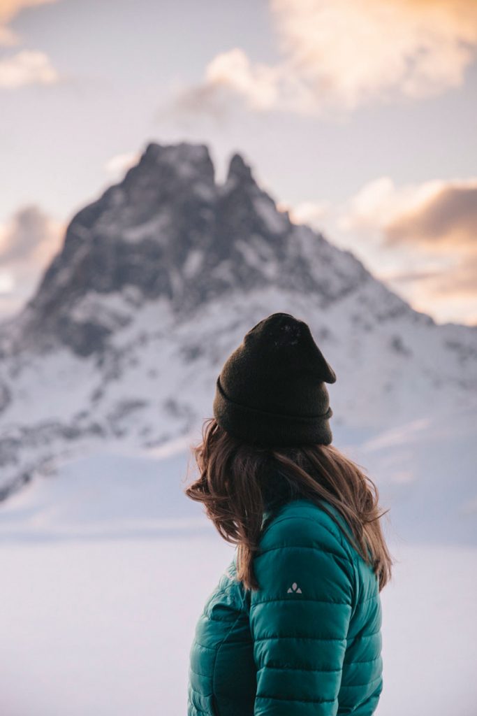 Quel équipement prendre pour une randonnée hivernale dans les Pyrénées. crédit photo : Clara Ferrand - blog Wildroad