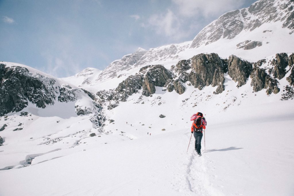 Quelle application de randonnée choisir pour se repérer en hiver dans la montagne. crédit photo : Clara Ferrand - blog Wildroad