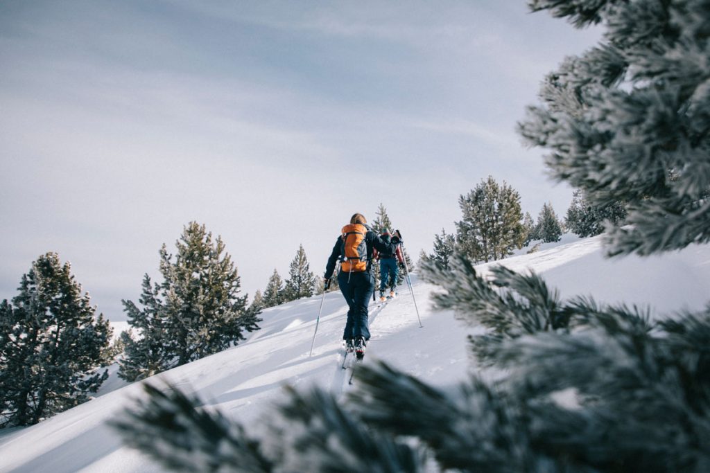 Sortie ski de rando pour une initiation dans les Pyrénées sur le pic du Tarbésou. crédit photo : Clara Ferrand - blog WIldroad