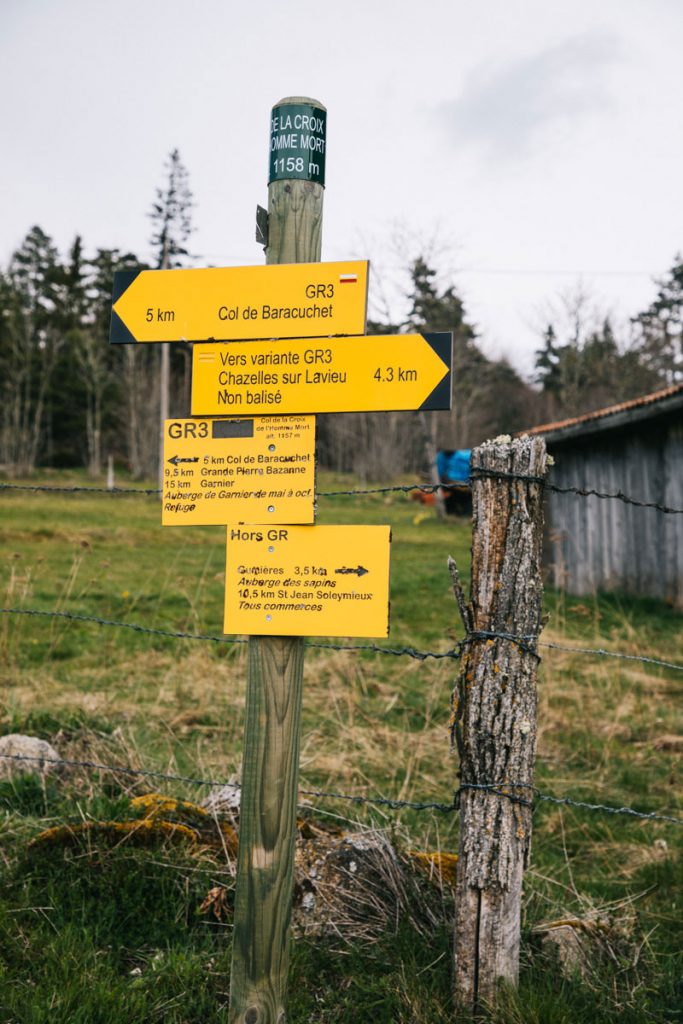 Le col de La Croix de l'Homme mort sur le GR3. crédit photo : Clara Ferrand - blog Wildroad