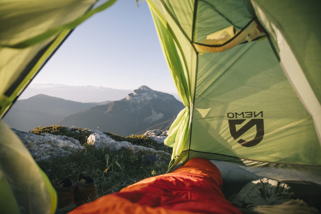 Acheter une bonne tente pour aller randonner en montagne ou faire un trek. crédit photo : Clara Ferrand - blogWildroad