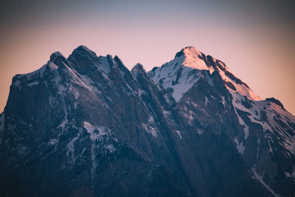 Les montagnes de la vallée de la Maurienne en hiver. crédit photo : Clara Ferrand - blog Wildroad