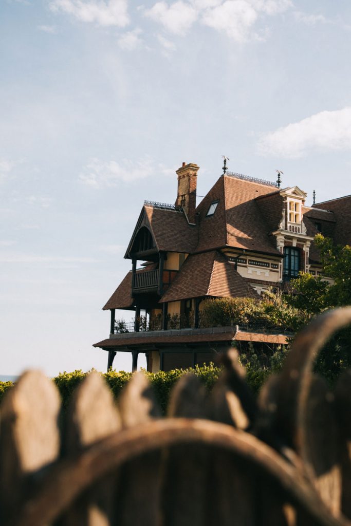Les villas belle époque de la ville d'Houlgate en Normandie. crédit photo : Clara Ferrand - blog Wildroad