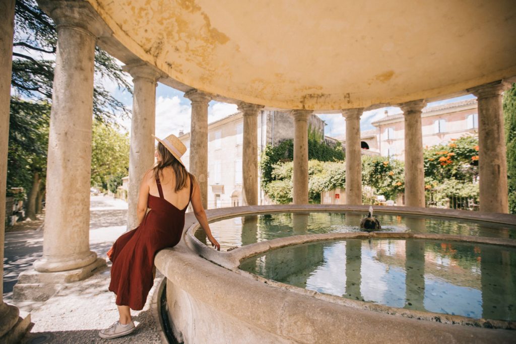 Le lavoir du centre-ville de Grignan. crédit photo : Clara Ferrand - blog Wildroad