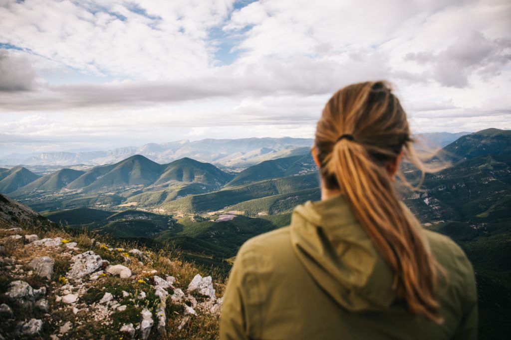 Le panorama sur les Baronnies Provençale depuis la montagne de la Lance. crédit photo : Clara Ferrand - blog Wildroad