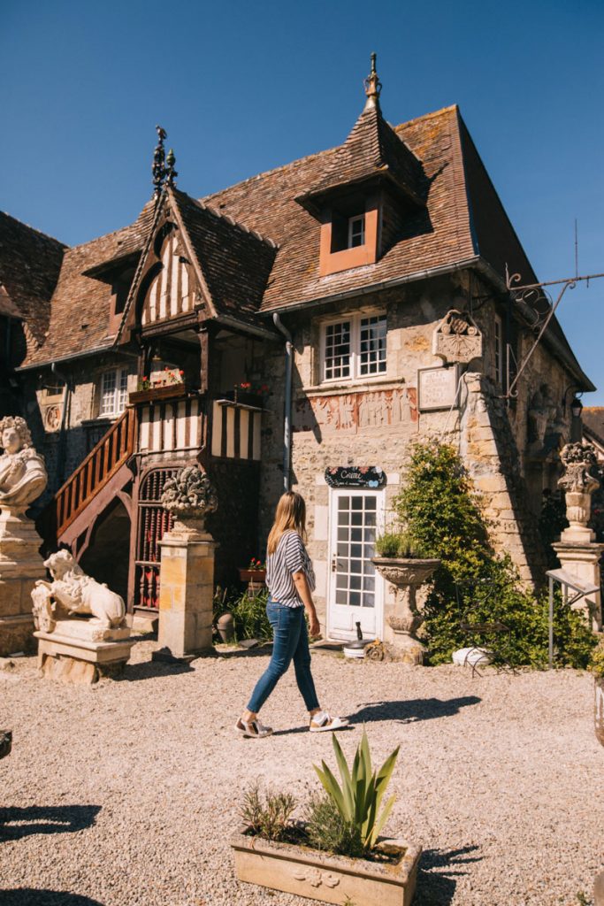 Le village médieval de Guillaume le Conquérant en Normandie. crédit photo : Clara Ferrand - blog Wildroad