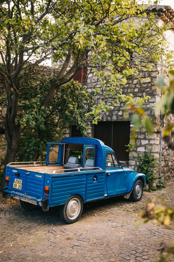 La Garde Adhémar et ses ruelle médiévale dans la Drôme Provençale. crédit photo : Clara Ferrand - blog Wildroad