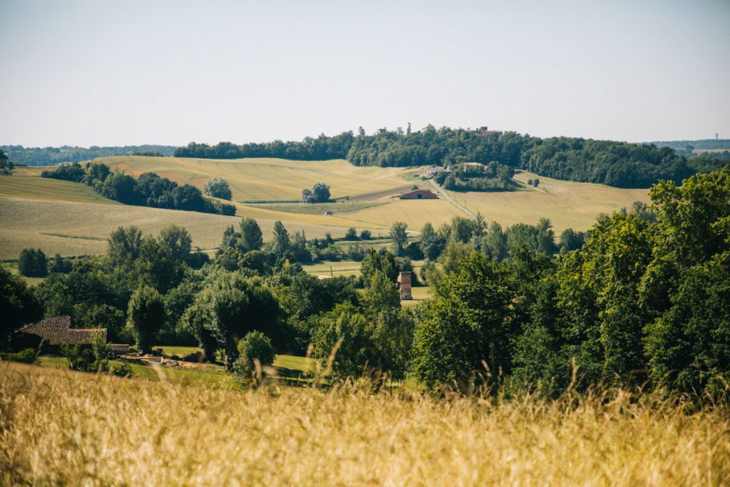 Faire le gr de pays des coteaux de Vazerac. crédit photo : Clara Ferrand - blog Wildroad
