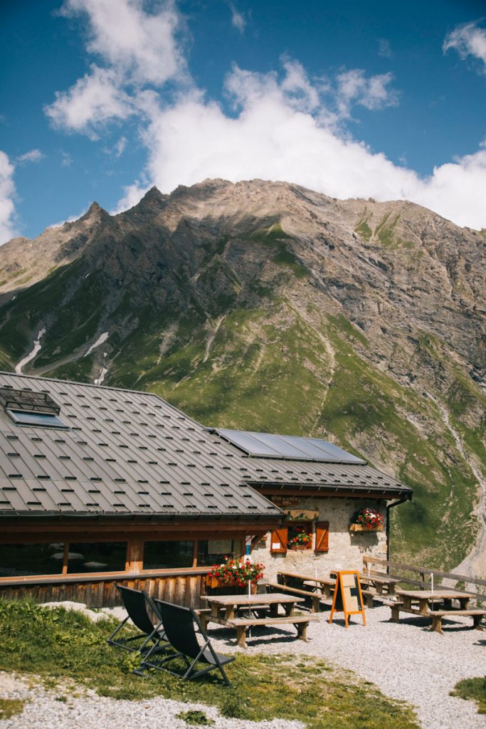Refuge communale de la Balme en Savoie. crédit photo : Clara Ferrand - blog Wildroad