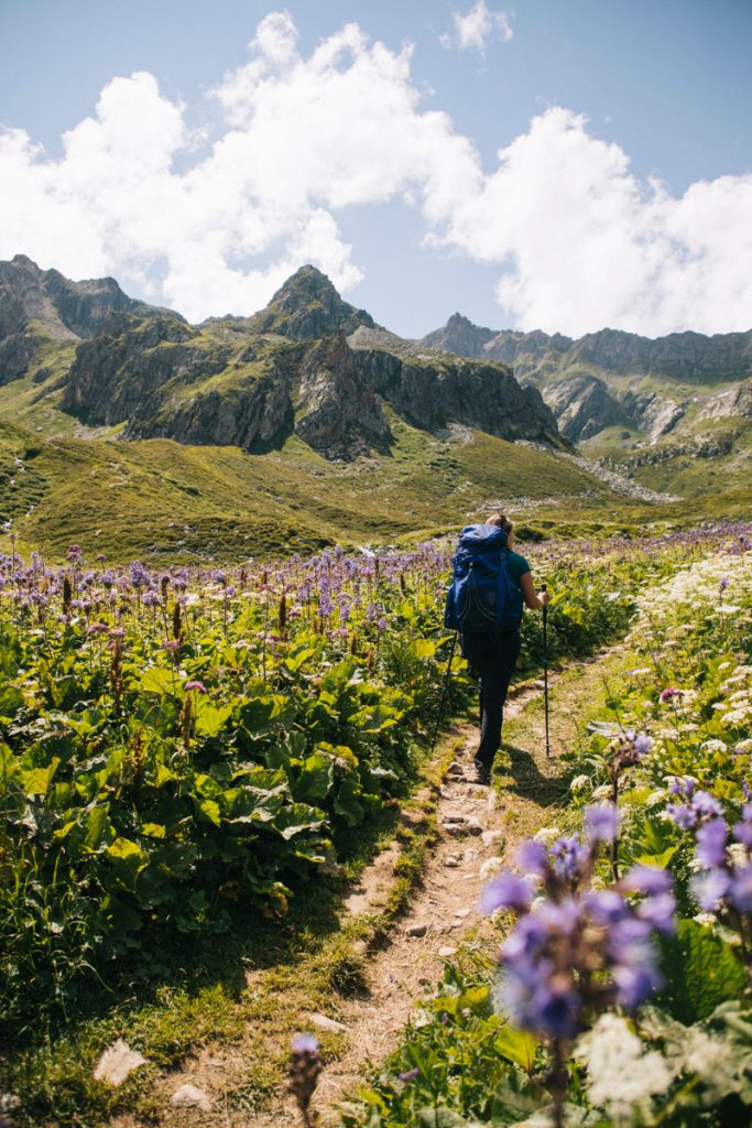 Randonner dans le massif du Beaufortain autour de la Pierra Menta. crédit photo : Clara Ferrand - blog Wildroad