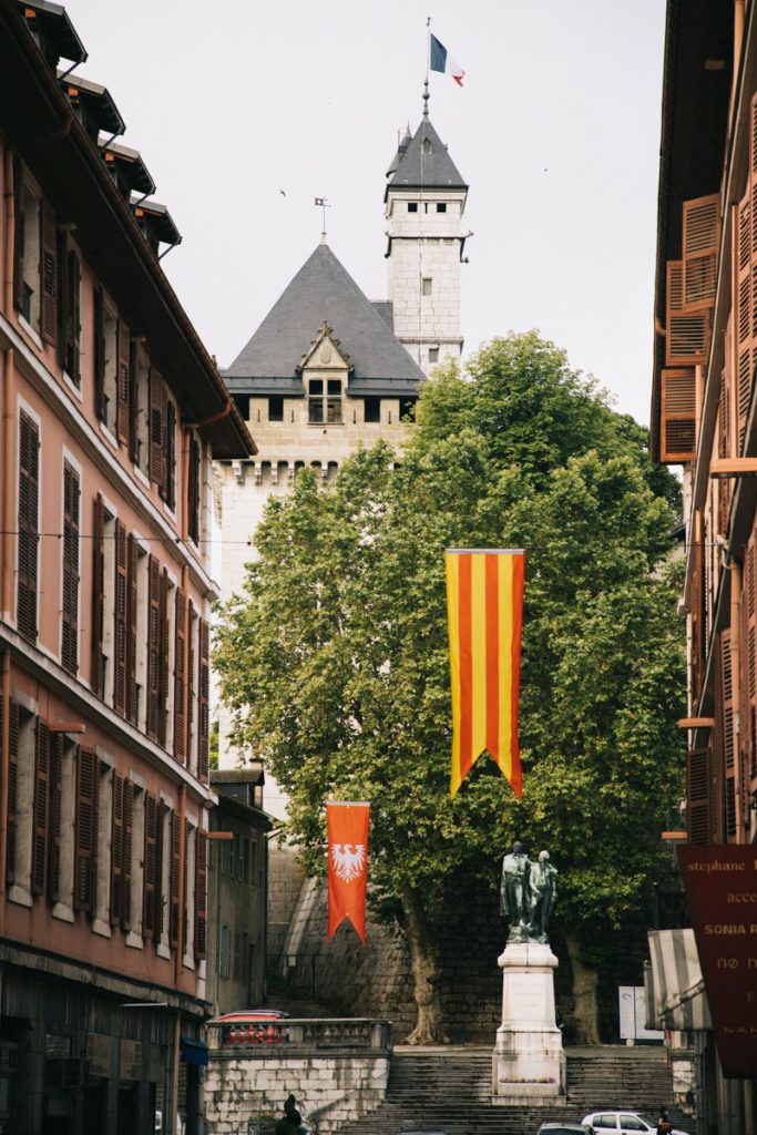Chambéry et le château des ducs de Savoie. crédit photo : Clara Ferrand - blog Wildroad
