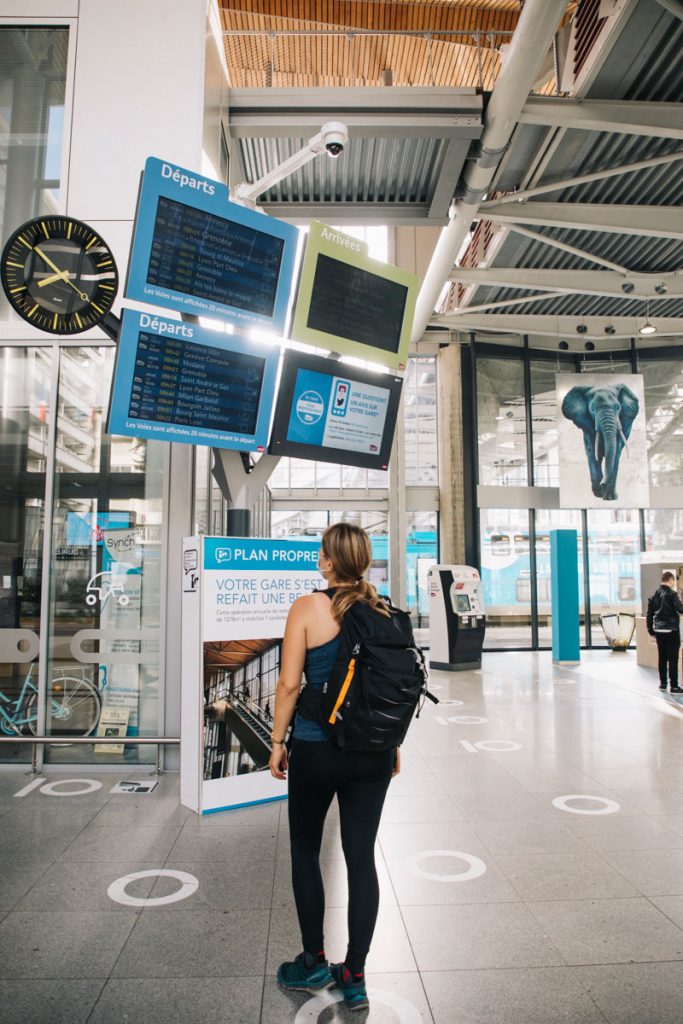 Gare de Chambéry TGV pour faire une randonnée. crédit photo : Clara Ferrand - blog Wildroad