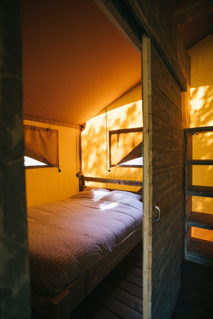 Tester le Glamping autour de Toulouse : une tente safari dans le Tarn et Garonne. crédit photo : Clara Ferrand - blog Wildroad