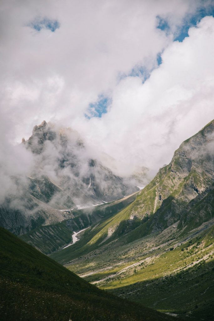 Le vallon pour accéder au refuge de la Balle en partant du Forand. crédit photo : Clara Ferrand - blog Wildroad