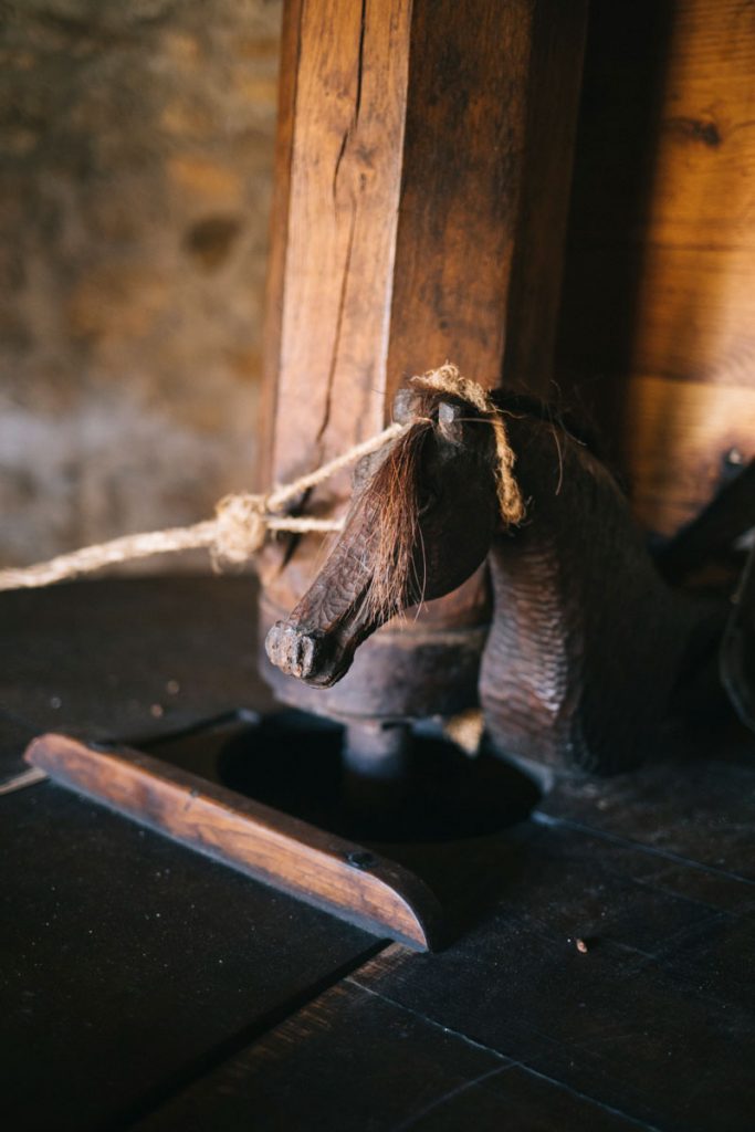 Le moulin d'Omer, une visite incontournable de Cucugnan dans l'Aude. crédit photo : Clara Ferrand - blog Wildroad