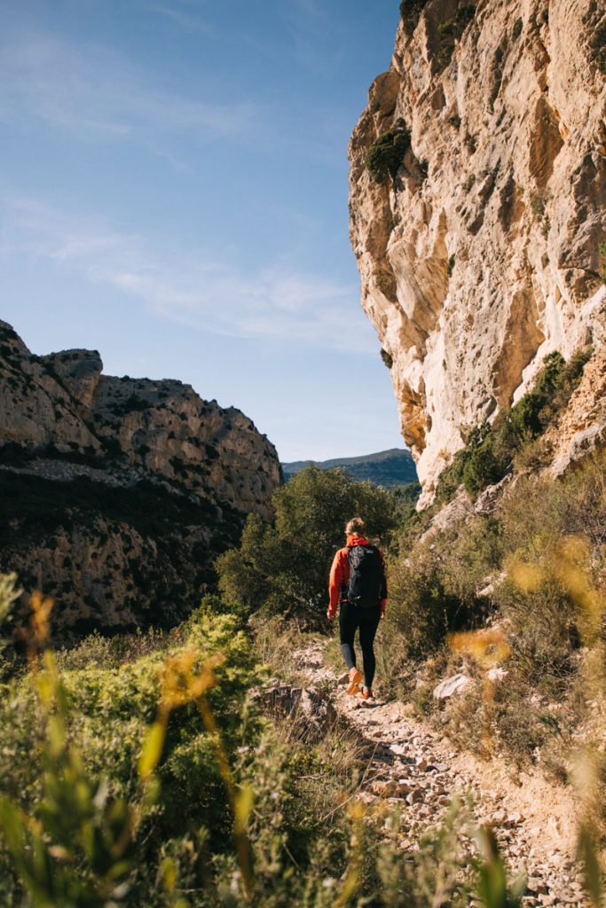 Découvrir le canyon de Padern une beauté dans l'Aude. crédit photo : Clara Ferrand - blog Wildroad