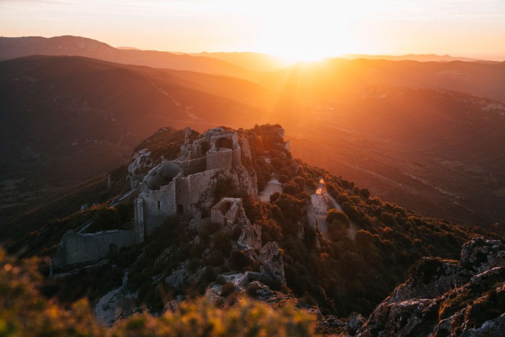 Les châteaux à voir absolument sur le sentier Cathare. crédit photo : Clara Ferrand - blog Wildroad