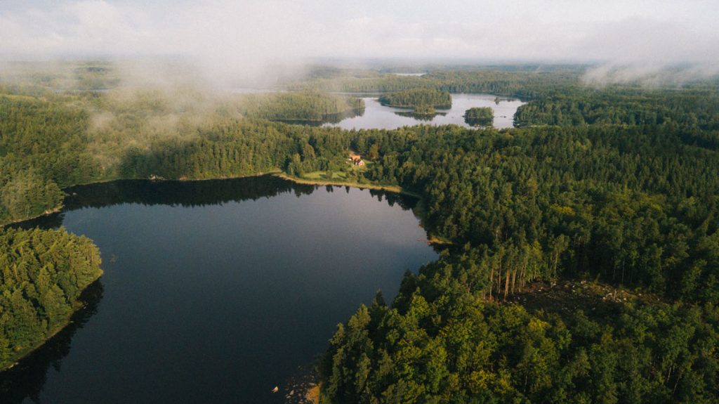 Les paysages durant le canoë trip. crédit photo : Clara Ferrand -blog Wildroad