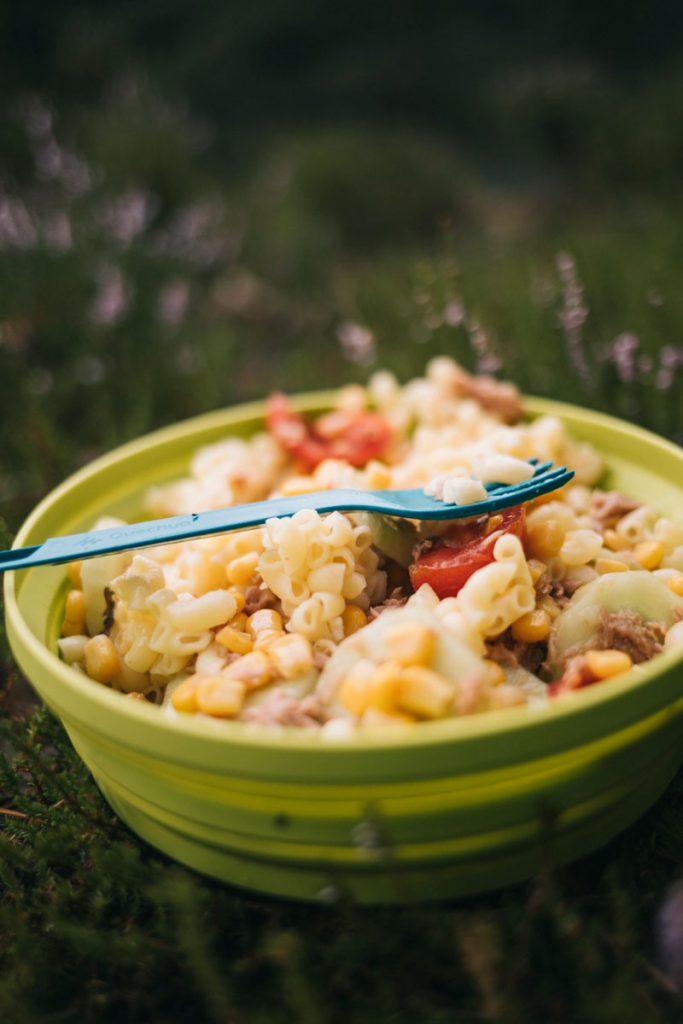 Cuisiner des plats préparer pendant ses aventure en nature. crédit photo : Clara Ferrand - blog Wildroad