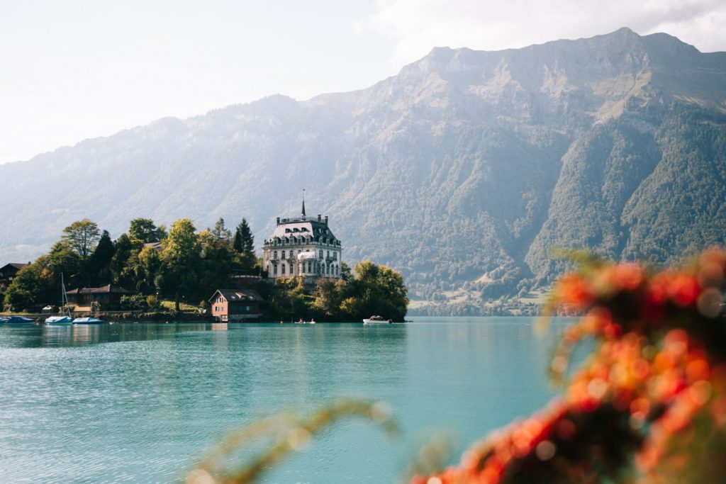 Se balader au bord du lac de Brienz. crédit photo : Clara Ferrand - blog WIldroad
