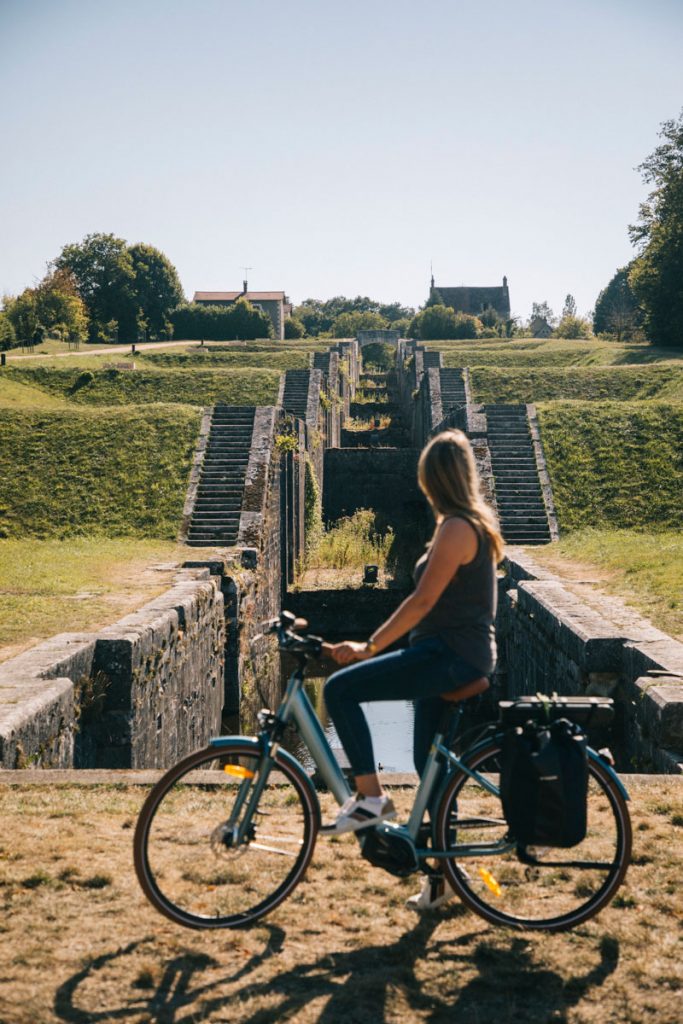 Les septs écluse, monument historique de France. crédit photo : Clara Ferrand - blog WIldroad
