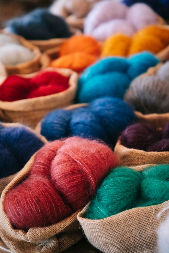 Visiter une ferme qui produit du mohair français dans l'Eure-et-Loir. crédit photo : Clara Ferrand - blog Wildroad