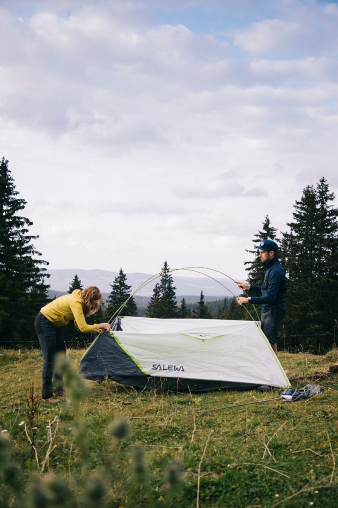 Comment installer son premier bivouac. crédit photo : Clara Ferrand - blog Wildroad