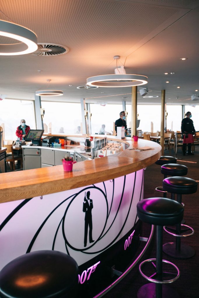 Le restaurant panoramique du Piz Gloria et l'histoire du tournage de James Bond. crédit photo : Clara Ferrand - blog Wildroad