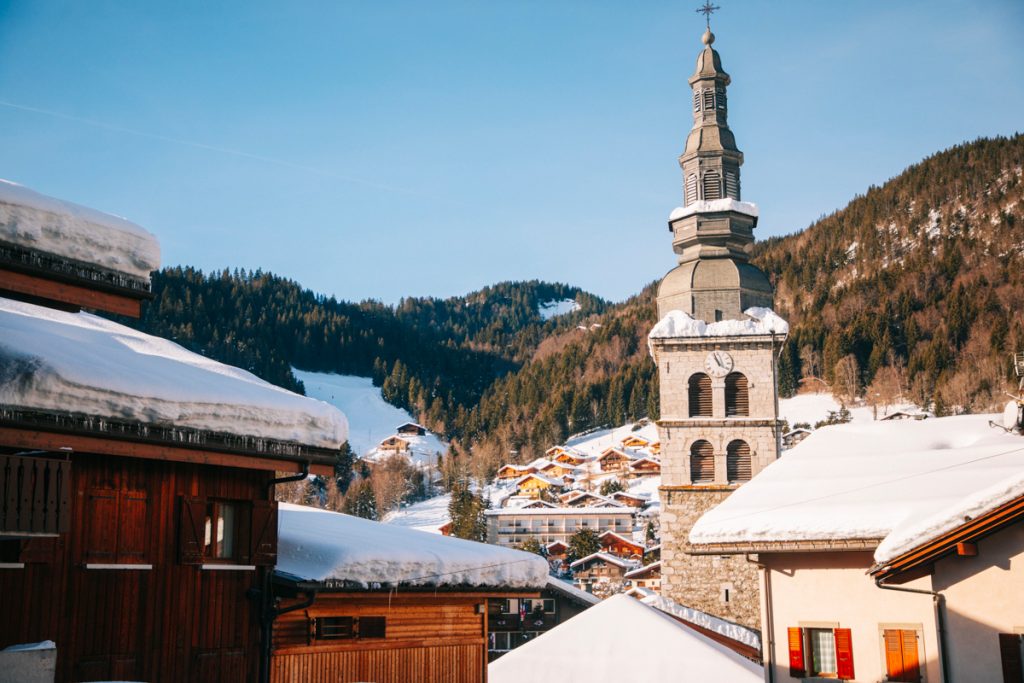 La Clusaz, un des plus mignon village de Haute-Savoie. crédit photo : Clara Ferrand - blog WIldroad