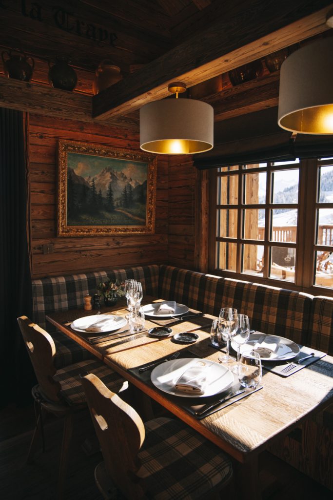 Restaurant du refuge de la traye pour déjeuner. crédit photo: Clara Ferrand - blog Wildroad