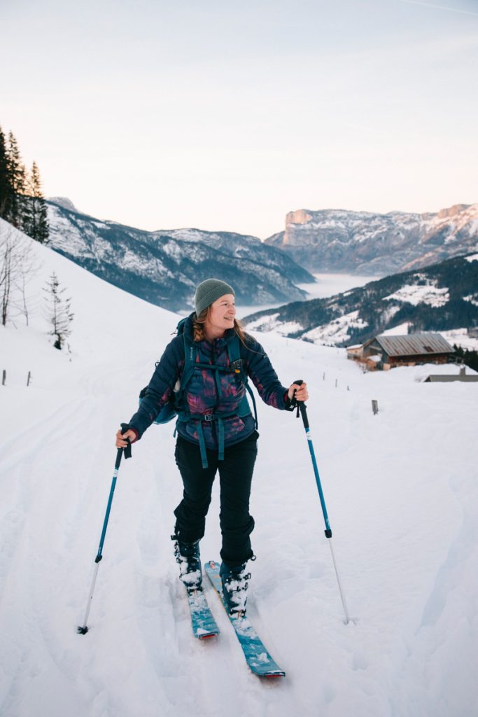 Fair tune sortie ski de randonnée avec un guide dans les Aravis. crédit photo : Clara Ferrand - blog Wildroad
