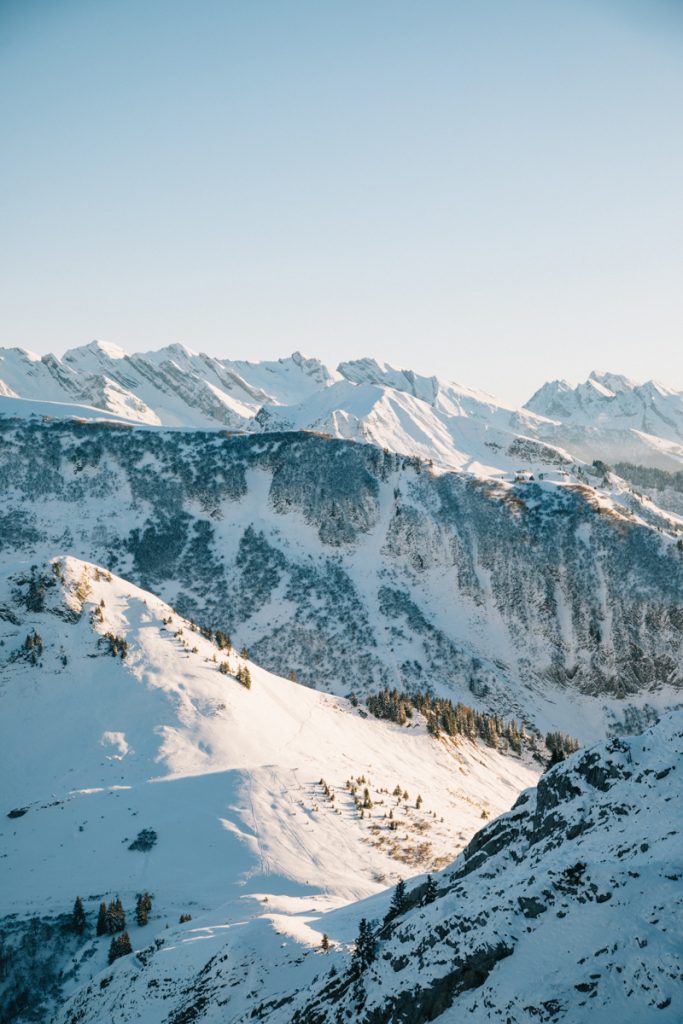 Savoir reconnaitre une pente à 30% pour éviter les avalanche en montagne. crédit photo : Clara Ferrand - blog Wildroad