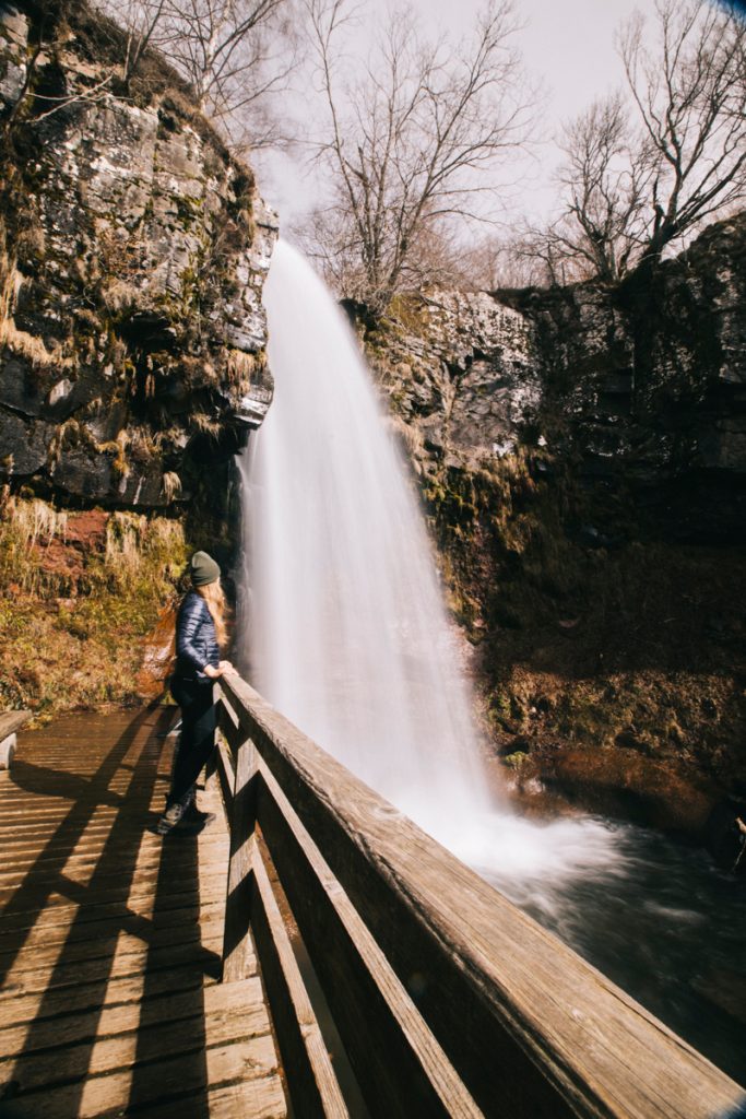 Sentier de randonnée familiale de la cascade du saut de la truite en Auvergne. crédit photo : Clara Ferrand - blog Wildroad