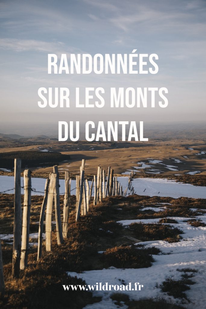 Randonnée dans les monts du Cantal en hiver. Du téton de vénus au suc de rond, voici le plus beaux panoramas d'Auvergne en passant par de magnifiques burons. crédit photo : Clara Ferrand - blog Wildroad #buron #randonnée #auvergne #cantal #sucderond #puymary