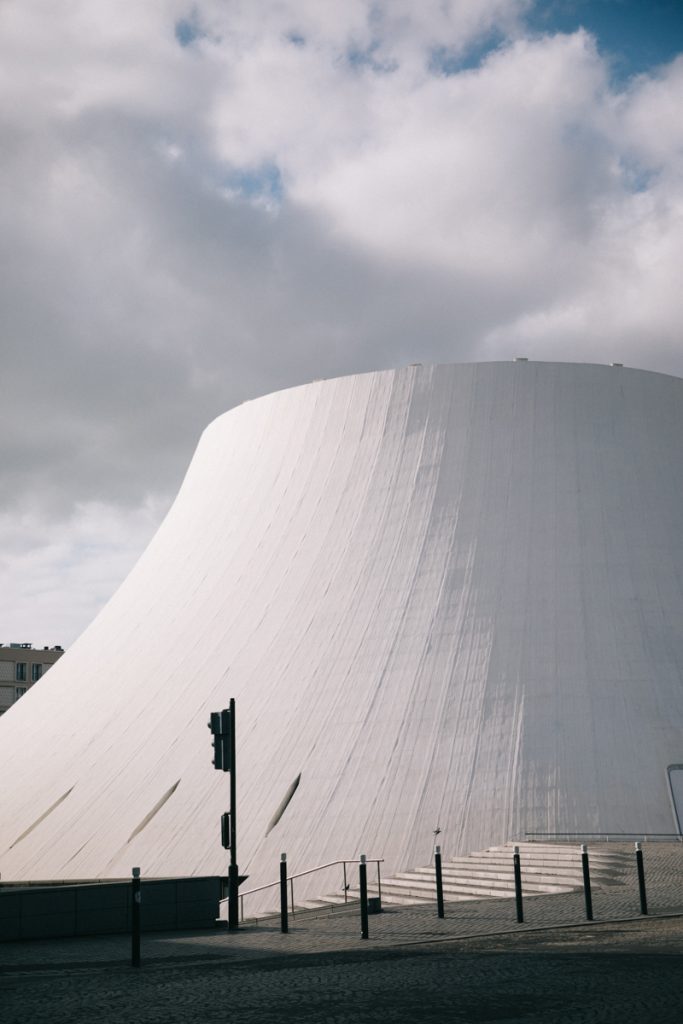 Le Volcan, emblème du Havre en normandie. crédit photo : Clara Ferrand - blog Wildroad
