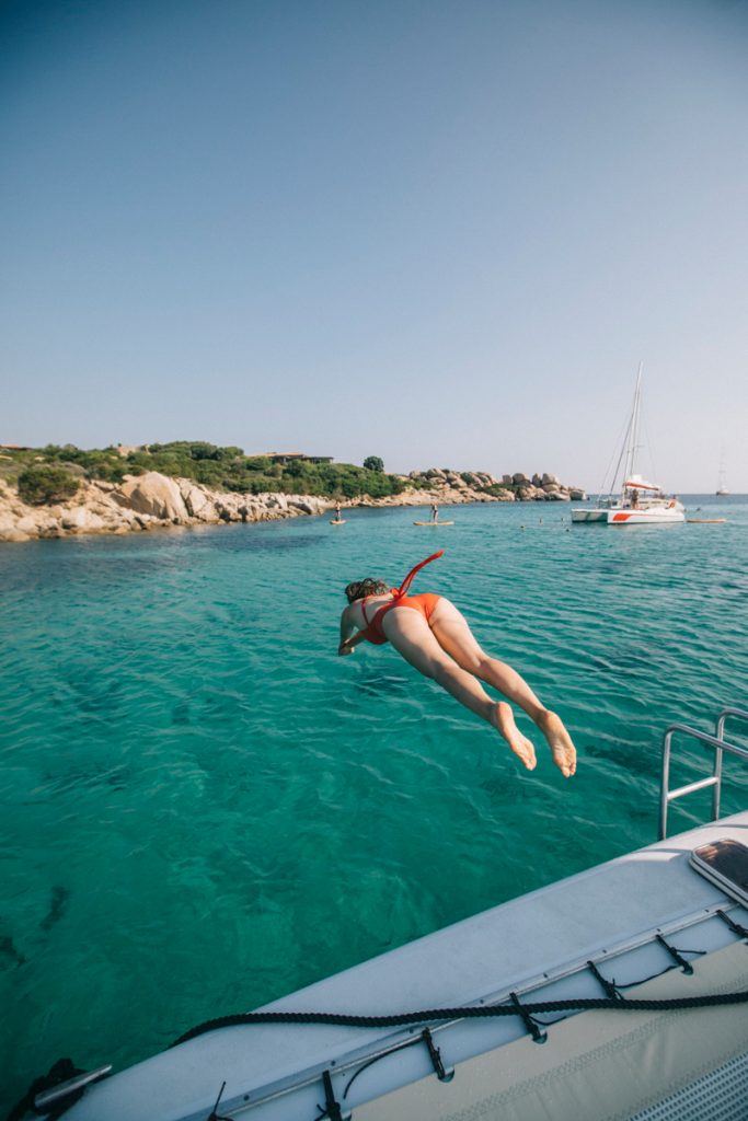 Faire du snorkeling aux Îles Lavezzi. crédit photo : Clara Ferrand - blog WIldroad