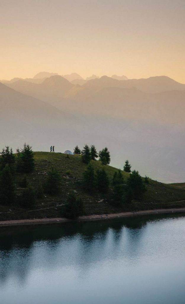 Bivouac au lac de Sainte-Marguerite dans les Hautes-Alpes. crédit photo : Clara Ferrand - blog Wildroad