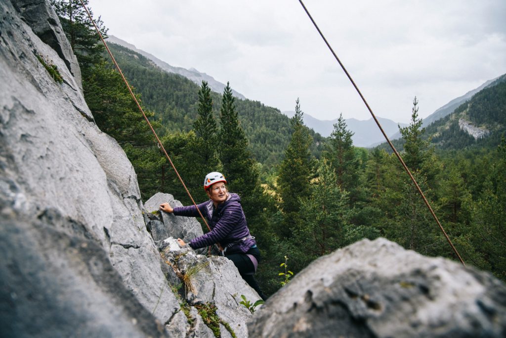 Faire de l'escalade dans la vallée de la Clarée. crédit photo : Clara Ferrand - blog Wildroad