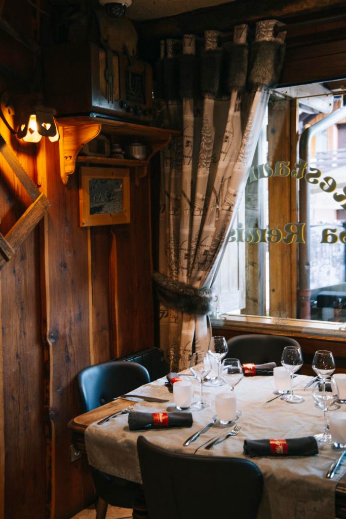 La remise, restaurant à Vaujany. crédit photo : Clara Ferrand - blog Wildroad