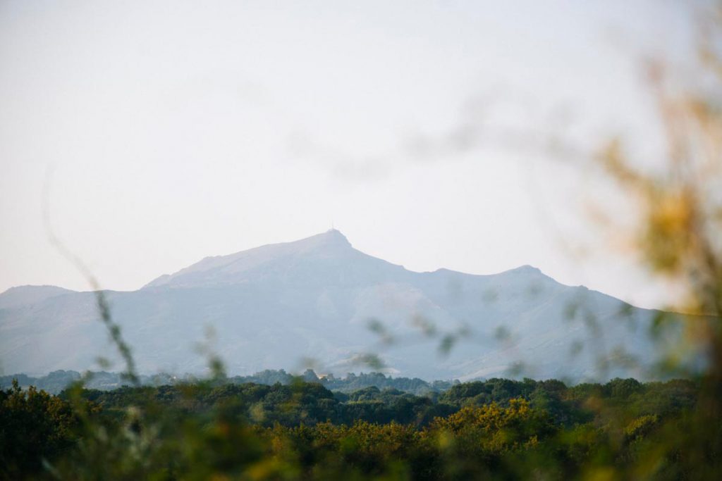 Le sommet de la Rhune au Pays Basque. crédit photo : Clara Ferrand - blog Wildroad