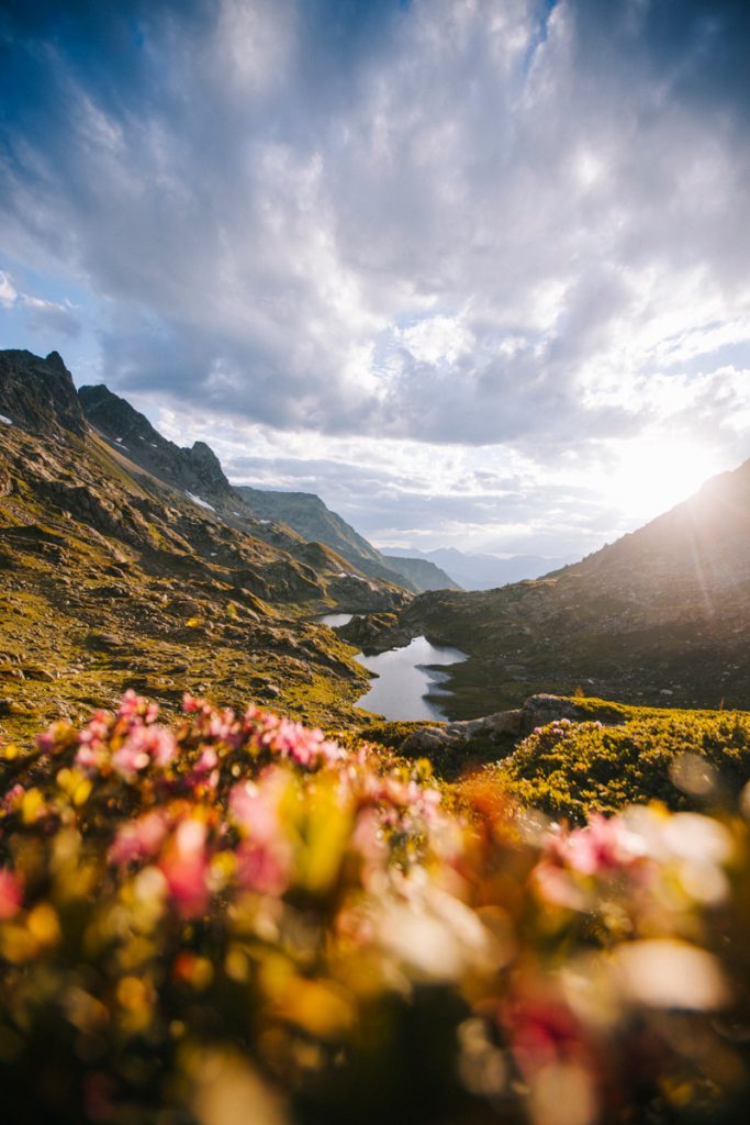 Randonnée bivouac dans le beaufortain en Savoie. crédit photo : Clara Ferrand - blog Wildroad